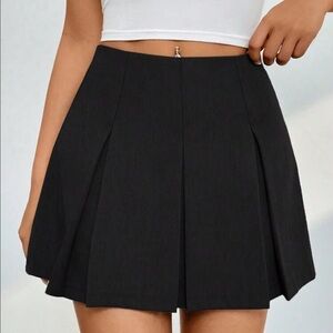 💥 Black Pleated Mini Skort High-Waist Tennis Skirt Athleisure Sporty Chic Small